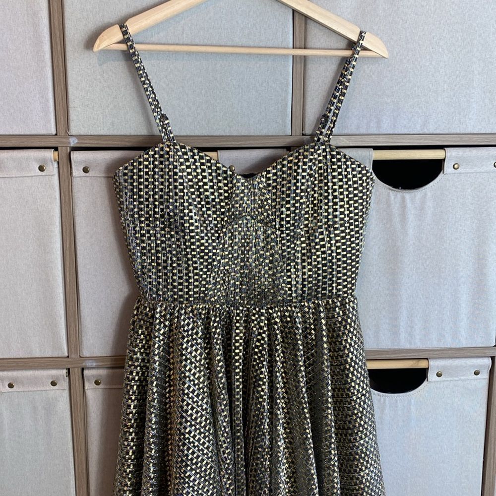 Dress The Population Rachael metallic midi dress - Picture 10 of 10